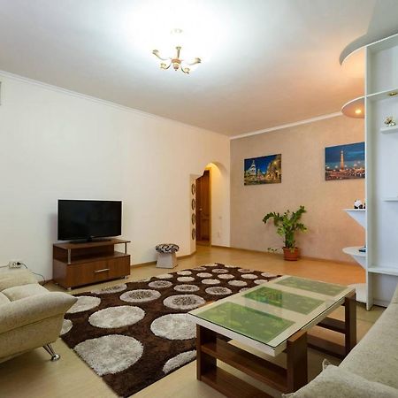 Nadezhda Apartments In Samal الماتي المظهر الخارجي الصورة